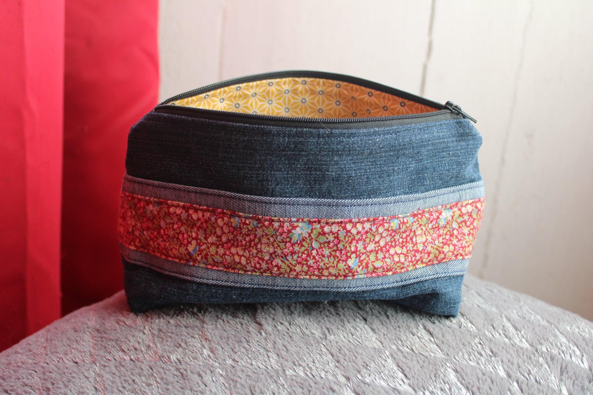 TROUSSE FOURRE-TOUT OU TROUSSE DE TOILETTE INTERIEUR IMPERMEABLE FAIT MAIN EN BRETAGNE