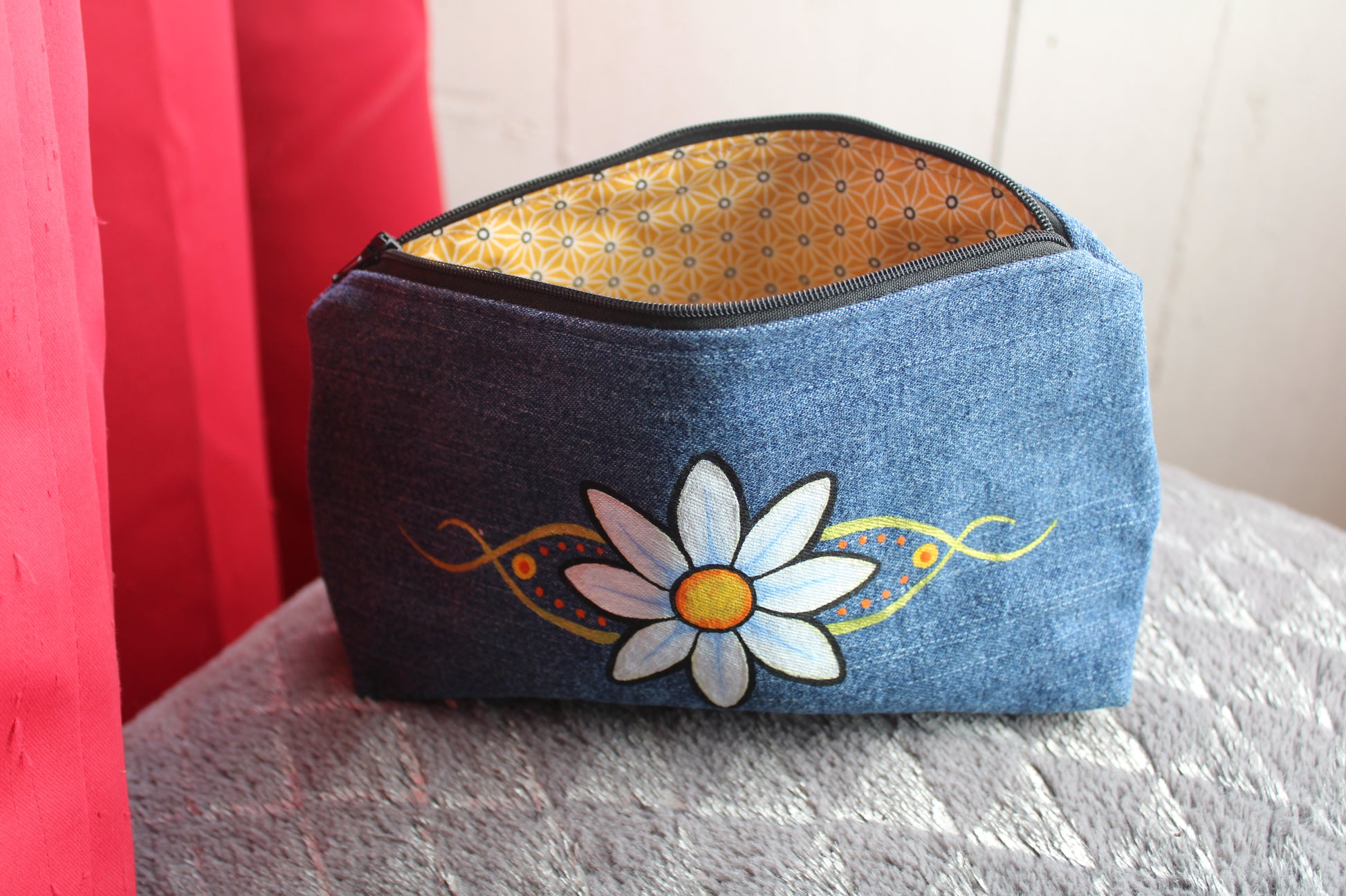 TROUSSE FOURRE-TOUT OU TROUSSE DE TOILETTE INTERIEUR IMPERMEABLE FAIT MAIN EN BRETAGNE