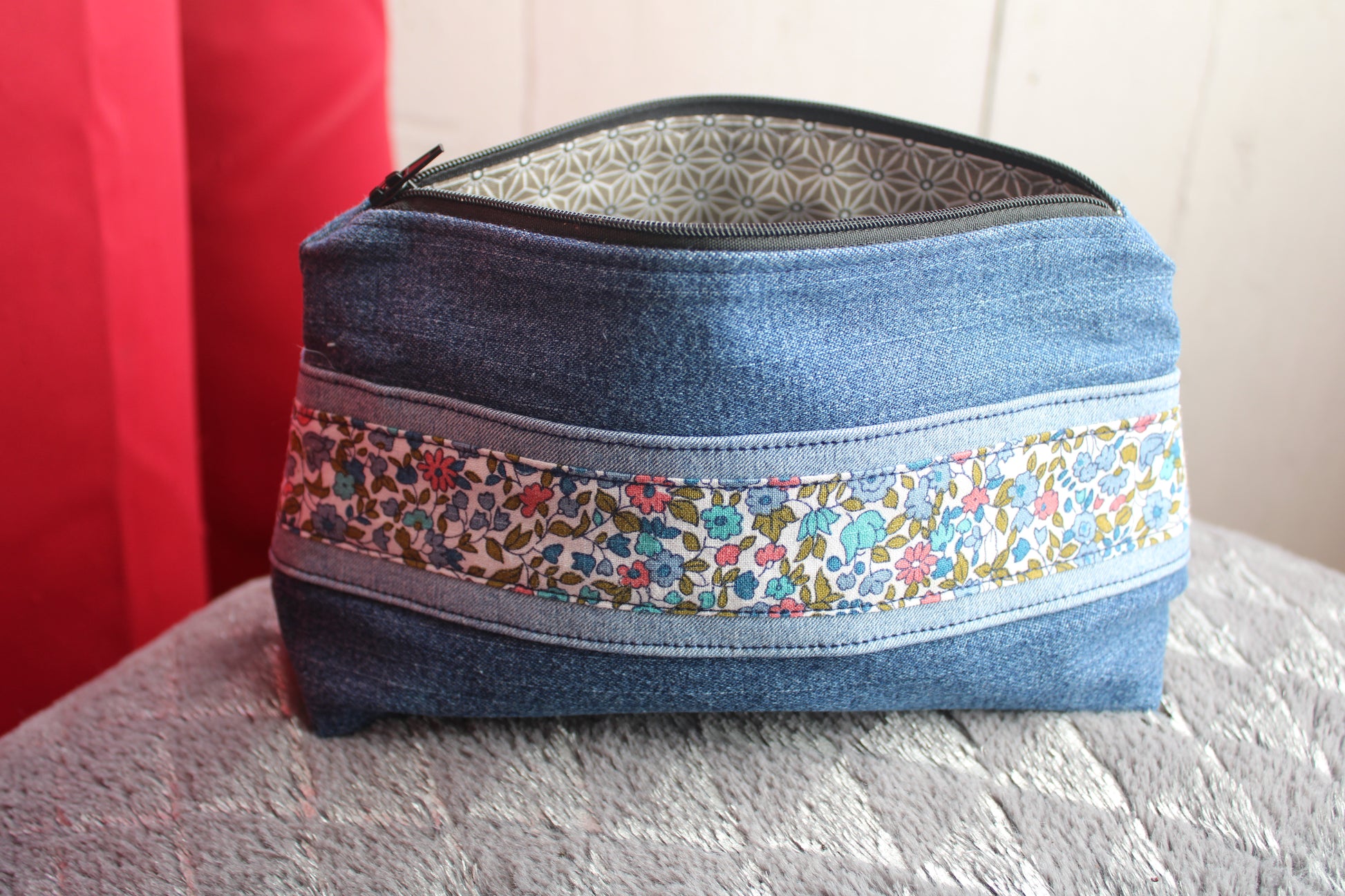 TROUSSE FOURRE-TOUT OU TROUSSE DE TOILETTE INTERIEUR IMPERMEABLE FAIT MAIN EN BRETAGNE