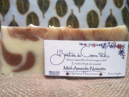 SAVON ARTISANAL DOUX SANS HUILES ESSENTIELLES Miel Lait d'amande Huile noisette BIO FABRIQUE EN BRETAGNE